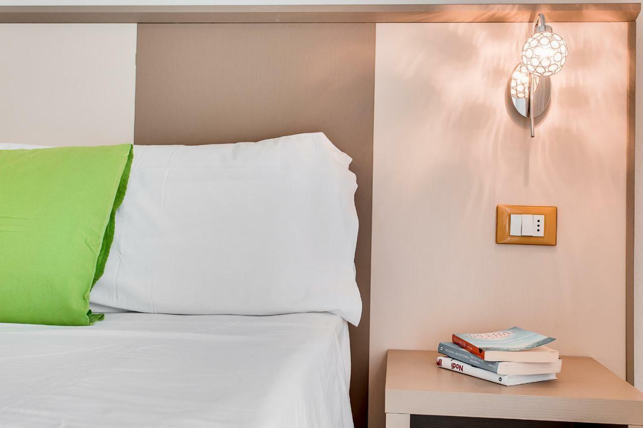 Anastasi Hotel E Residence Червия Экстерьер фото